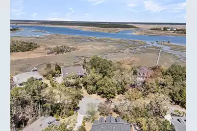 2296 Beckenham Drive, Mount Pleasant, SC 29466 - Photo 10