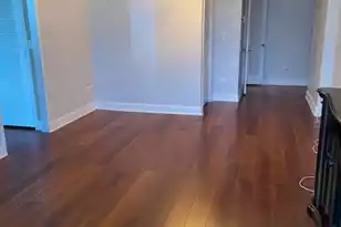 14 Lockwood Dr, Charleston, SC 29401 - Photo 2