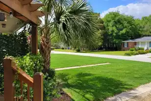 1749 Lady Ashley St, Charleston, SC 29412 - Photo 4