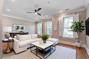 656 Coleman Blvd, Mount Pleasant, SC 29464 - Photo 2