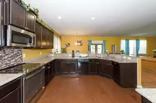 7600 High Maple Cir, North Charleston, SC 29418 - Photo 12