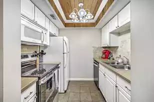 6240 Old Point Rd, Hanahan, SC 29410 - Photo 12