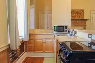 313 Meeting St, Charleston, SC 29403 - Photo 4