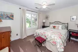 657 Gate Post Dr, Mount Pleasant, SC 29464 - Photo 60