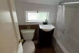 46 Vanderhorst St, Charleston, SC 29403 - Photo 2