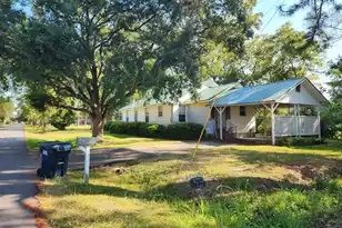 392 Morrison Ave, Estill, SC 29918 - Photo 1