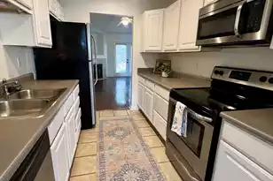 1527 Blaze Ln, Charleston, SC 29412 - Photo 4