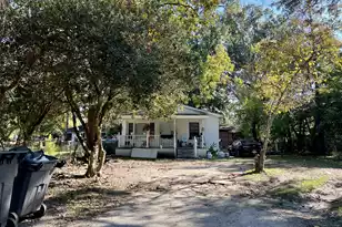 2203 Eleanor Dr, North Charleston, SC 29406 - Photo 1