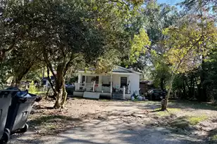 2203 Eleanor Dr, North Charleston, SC 29406 - Photo 2