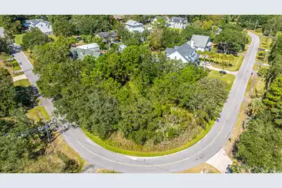 1551 Periwinkle Drive, Mount Pleasant, SC 29466 - Photo 6