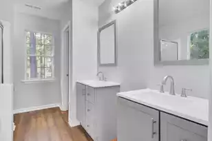 1320 Lexington Dr, Mount Pleasant, SC 29466 - Photo 10