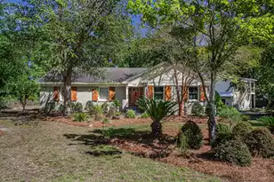 933 Lakeview Dr, Mount Pleasant, SC 29464 - Photo 6