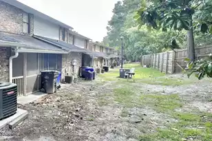 1910 Tropicana Rd, North Charleston, SC 29406 - Photo 14