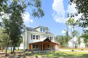 438 Locust St, Walterboro, SC 29488 - Photo 4