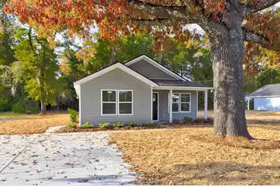 911 Lemacks Street N, Walterboro, SC 29488 - Photo 1