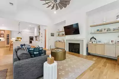 1142 Fulton Hall Lane, Mount Pleasant, SC 29466 - Photo 8