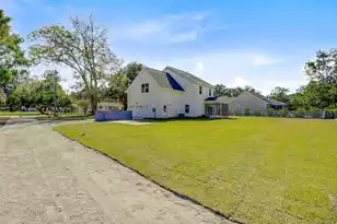 1822 Grimball Road S, Charleston, SC 29412 - Photo 8