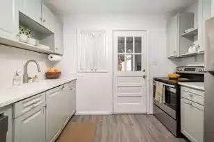 2 Ellen Ave, Mount Pleasant, SC 29464 - Photo 6