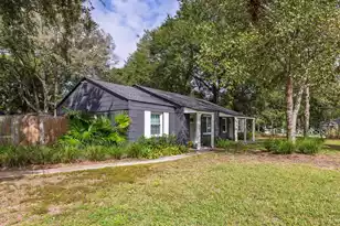 2 Ellen Ave, Mount Pleasant, SC 29464 - Photo 1