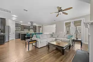 421 Four Seasons Blvd, Summerville, SC 29486 - Photo 4