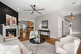 312 Hydrangea St, Summerville, SC 29483 - Photo 2
