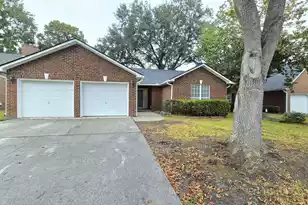1308 Starling Rd, Hanahan, SC 29410 - Photo 2