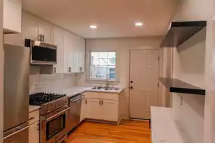 186 Queen St, Charleston, SC 29403 - Photo 16