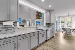 808 Waxwood Ln, Charleston, SC 29412 - Photo 12