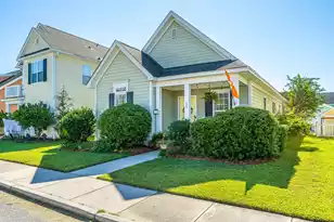 107 Foxglove Ave, Summerville, SC 29483 - Photo 2