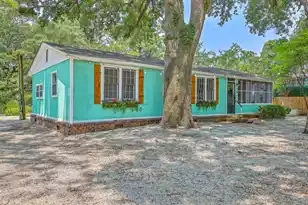 200 Hilltop Dr, Bonneau, SC 29431 - Photo 6