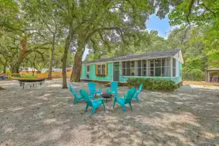 200 Hilltop Dr, Bonneau, SC 29431 - Photo 1