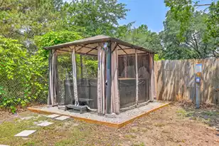 200 Hilltop Dr, Bonneau, SC 29431 - Photo 4