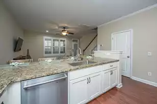 2412 Kings Gate Ln, Mount Pleasant, SC 29466 - Photo 10