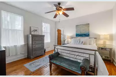 725 King Street, Mount Pleasant, SC 29464 - Photo 18
