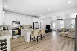 104 Hialeah Ct, Summerville, SC 29486 - Photo 4