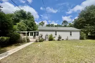 210 Orange St, Walterboro, SC 29488 - Photo 18