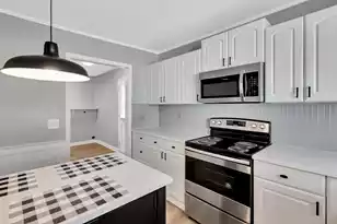 204 Hampton Street S, Summerville, SC 29483 - Photo 14