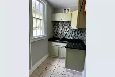 319 Ashley Avenue, Charleston, SC 29403 - Photo 4