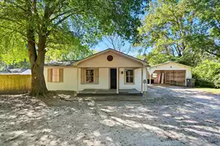 126 Mizzell Rd, Summerville, SC 29483 - Photo 1