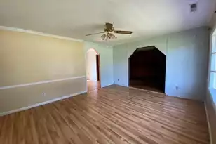 602 Beech Hill Rd, Summerville, SC 29485 - Photo 2