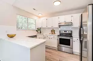 106 Candover Ct, Summerville, SC 29485 - Photo 6