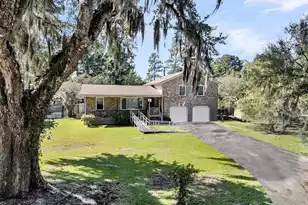 1019 Live Oak Ave, Moncks Corner, SC 29461 - Photo 4