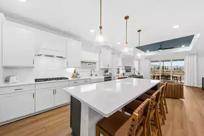 637 Coral Bells Lane, Summerville, SC 29486 - Photo 4