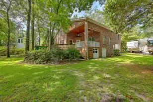 184 Burbank Dr, Cross, SC 29436 - Photo 4