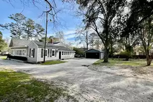 1103 Ellis Ave, Orangeburg, SC 29115 - Photo 4