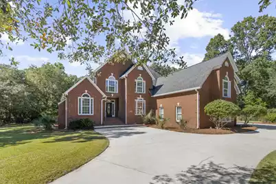 2406 Wagner Creek Court, Mount Pleasant, SC 29466 - Photo 2