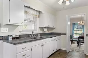294 Hampton Dr, Orangeburg, SC 29118 - Photo 12