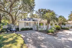 933 Shem Dr S, Mount Pleasant, SC 29464 - Photo 2