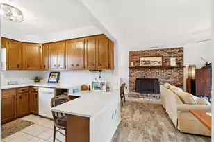 912 Ashley Ave W, Folly Beach, SC 29439 - Photo 34