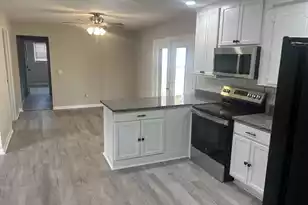 571 Sherrie Ln SW, Orangeburg, SC 29115 - Photo 6